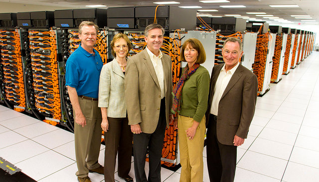 Alcuni rack del supercomputer IBM Sequoia
