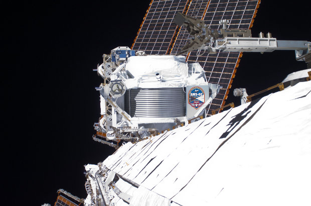 L'Alpha Magnetic Spectrometer (AMS) installato sulla Stazione Spaziale Internazionale (Foto NASA)