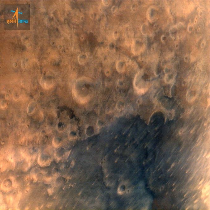 Immagine della superficie di Marte scattata dalla sonda spaziale MOM, conosciuta anche come Mangalyaan (Immagine cortesia ISRO. Tutti i diritti riservati)