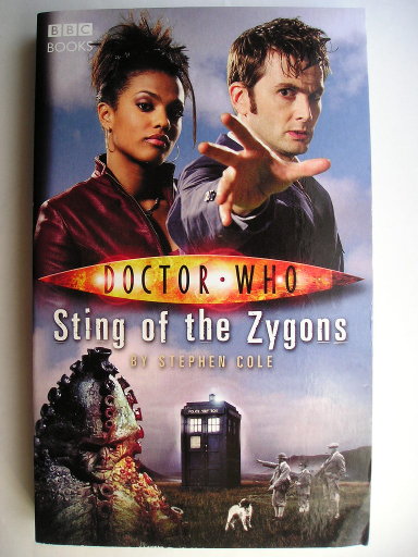 Sting of the Zygons di Stephen Cole
